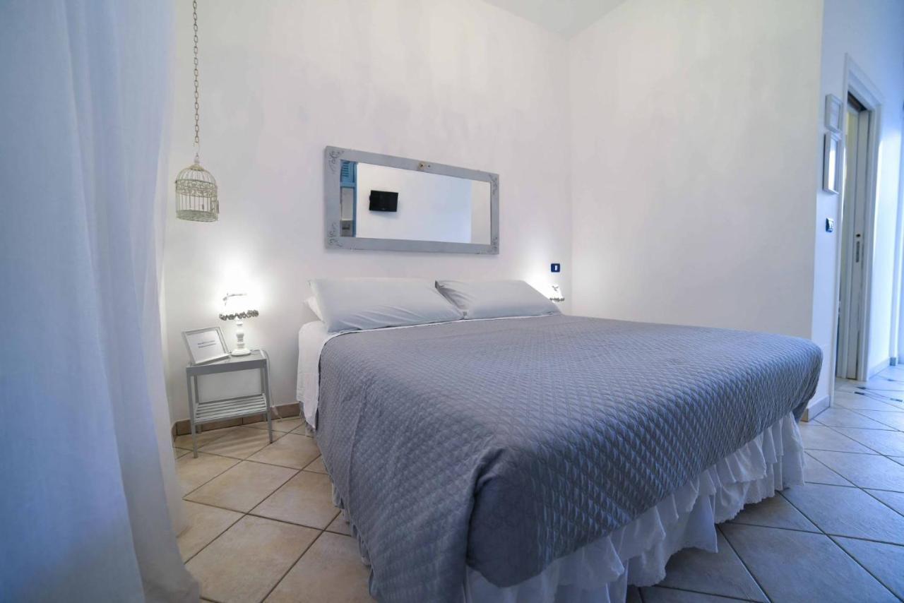 La Caletta Bed And Breakfast Torre Santa Sabina Exterior photo