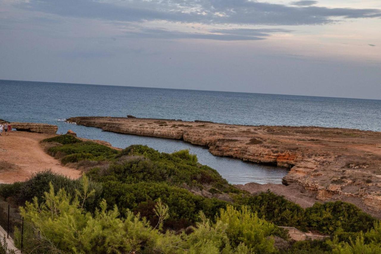 La Caletta Bed And Breakfast Torre Santa Sabina Exterior photo